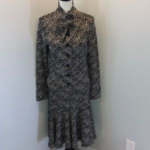 Diane Von Frustenberg 2 piece skirt/blouse…